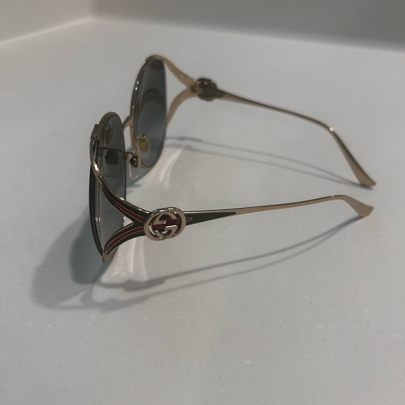 GUCCI SHADES - Picture 3 of 6